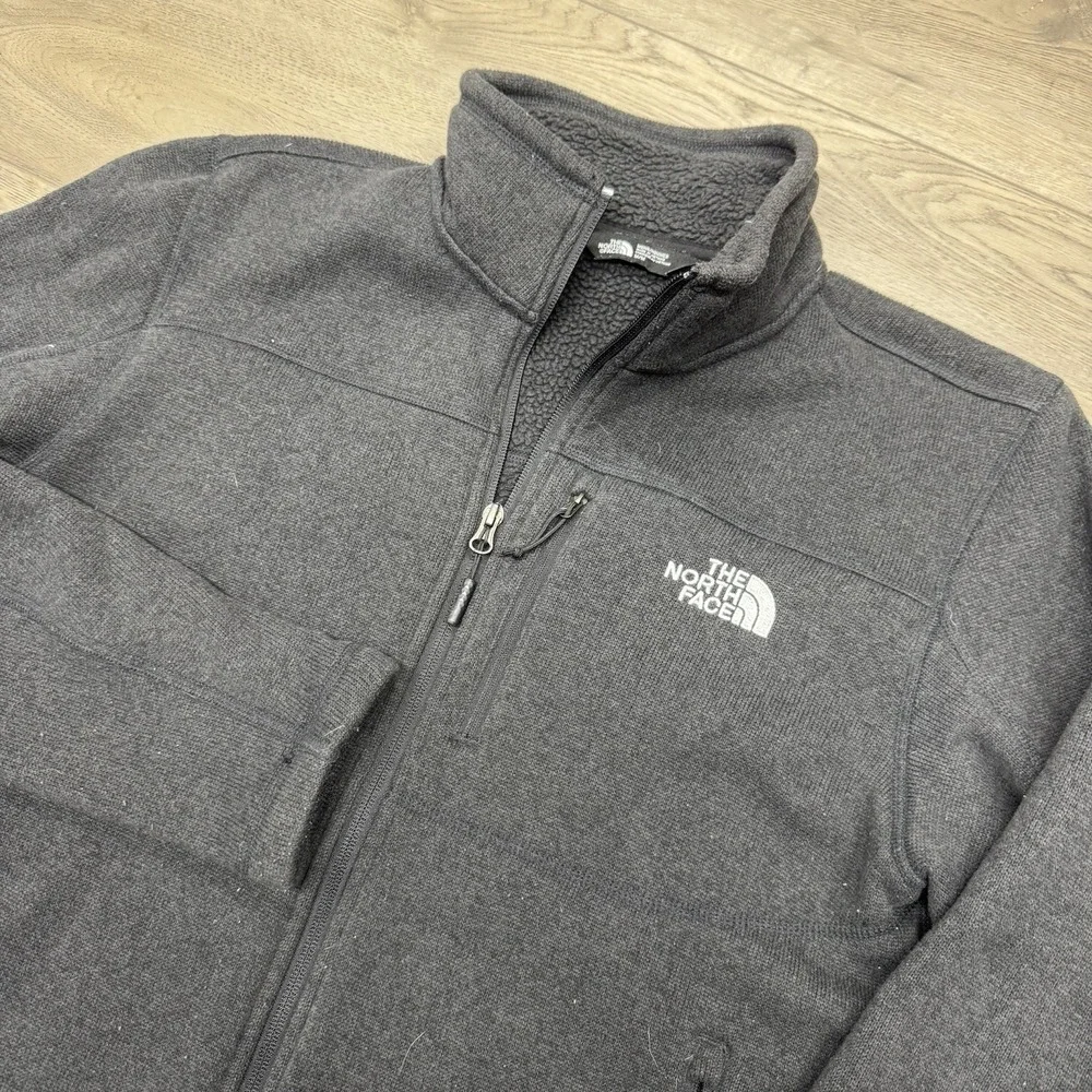 The North Face Gray Black Sweater Style Jacket Men's Sz M Casual Preppy